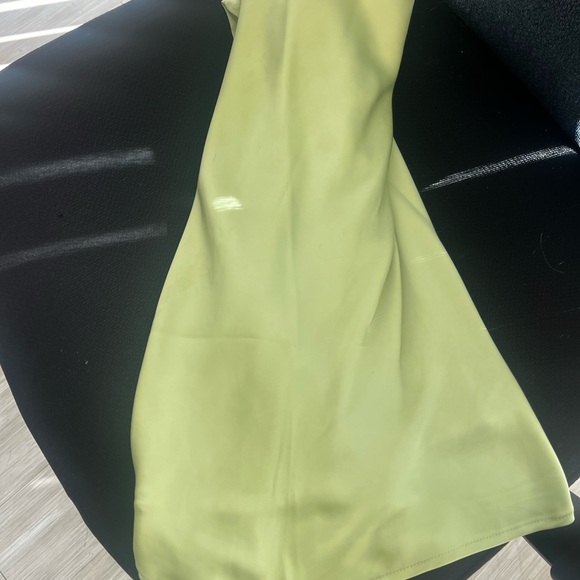 Meshki Light Green Backless Dress - Picture 5 of 5